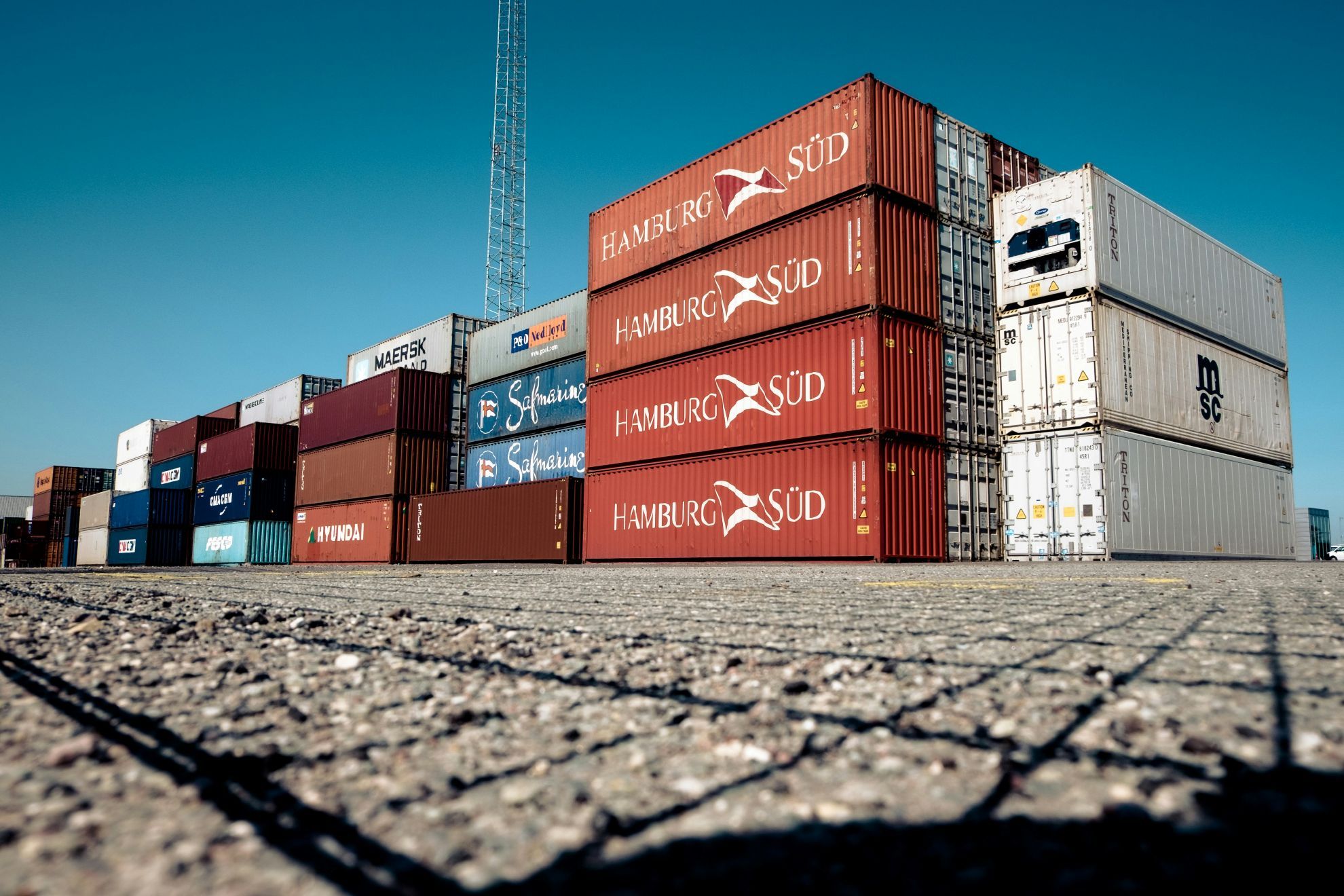 Teknologi Terkini dalam Dunia Shipping